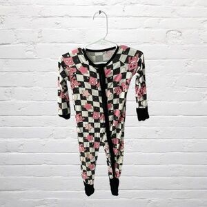 Bamboo // BABE Black and White Checkered Foot with Girly Details